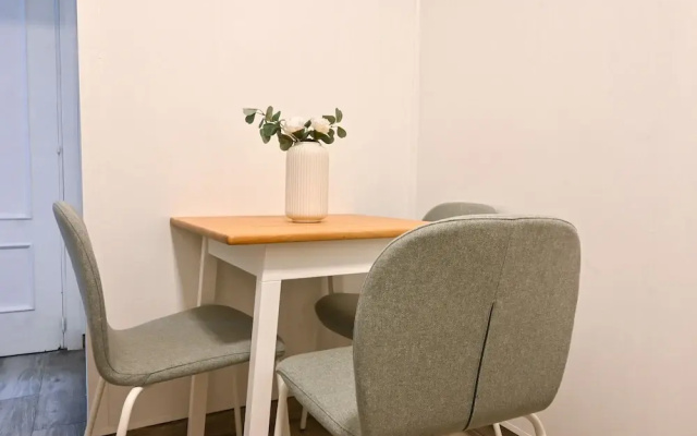 M Aalb230 Coqueto Apartamento de dos Dormitorios