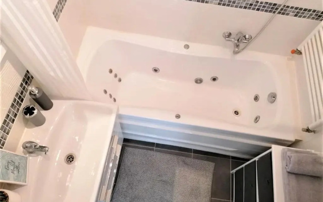 Sweet Central Apartment ,in the City center