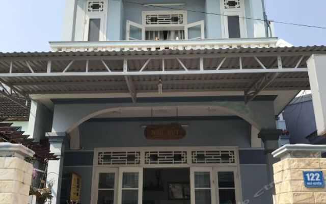 Отель Nhu Huy Homestay вид на фасад