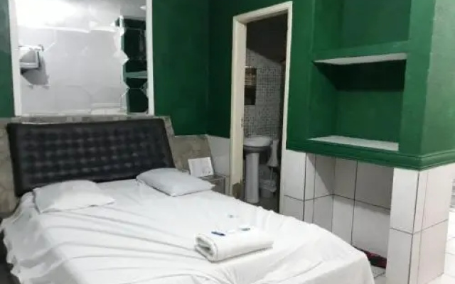 Casa Blanca Motel
