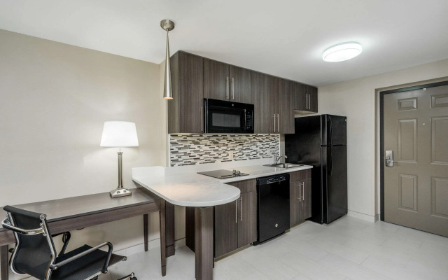 Baymont by Wyndham Clarksville