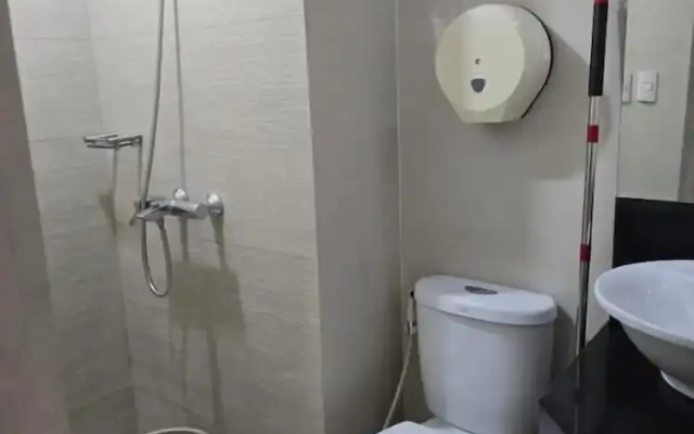 Affordable Condotel Newport Boulevard