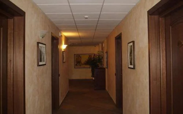 Tolfa Hotel