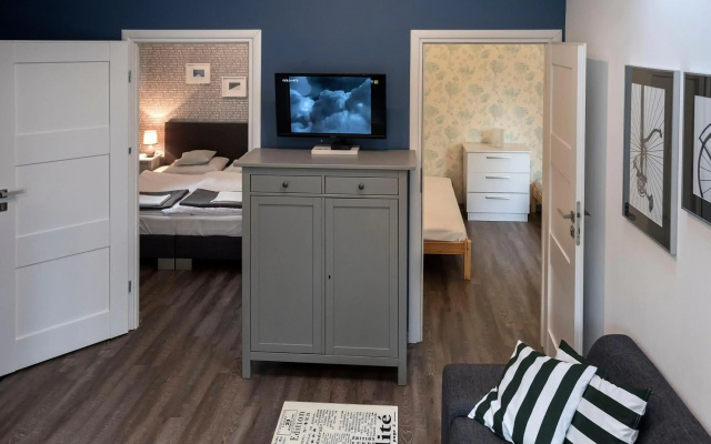 Green House - Two Bedroom Apartment