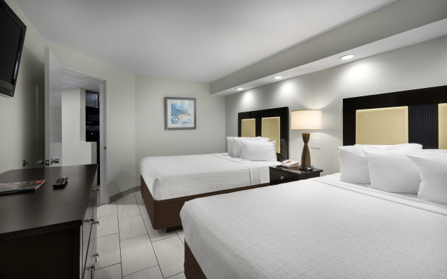 Captain's Quarters Resort