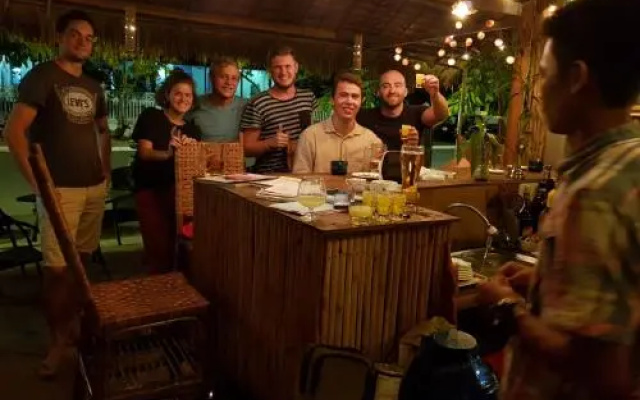 Park Inn Hostel And Bar
