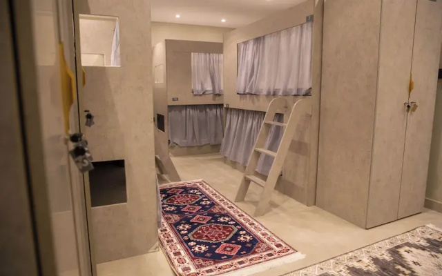 LuxHostel