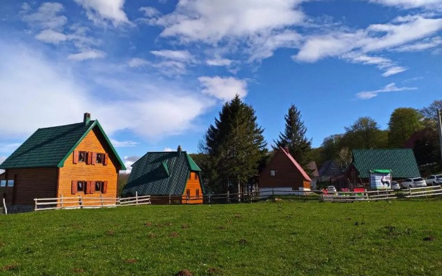 Family Farm Apartments