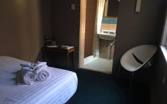 Swansea Hotel