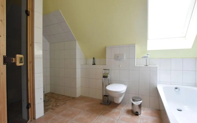 5-zimmer-ferienunterkunft in Zierow mit Garten