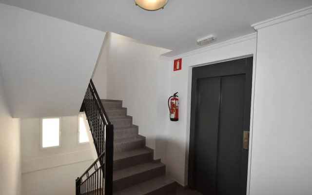 Magnificent Apartment, Beautiful View Towards the Mountains Shared Swimming Pool