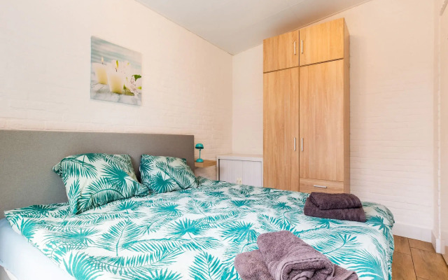 Holiday Home in Noordwijkerhout Near Lake