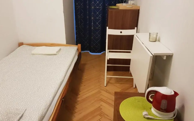Niebieski Meander Pokoje Blisko Metra