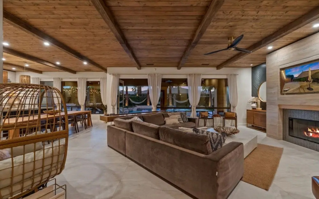 Luxe Villa Tulum in Indio