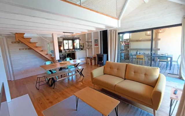Very Nice Wood Frame House With Garden