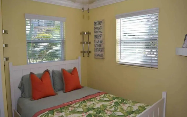 Anna Cabana Bungalow #1 by RedAwning