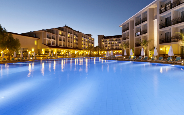 Paloma Oceana Resort Турция, Сиде - 1 отзыв об отеле, цены и фото номеров - забронировать отель Paloma Oceana Resort онлайн вид на фасад
