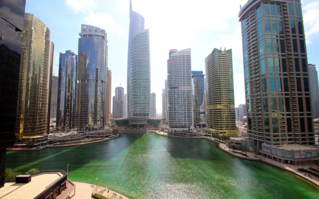 Kennedy Towers - Dubai Arch