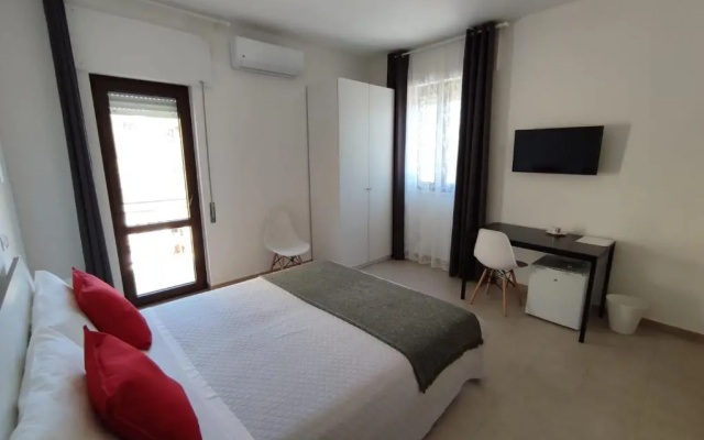 Cristian rooms