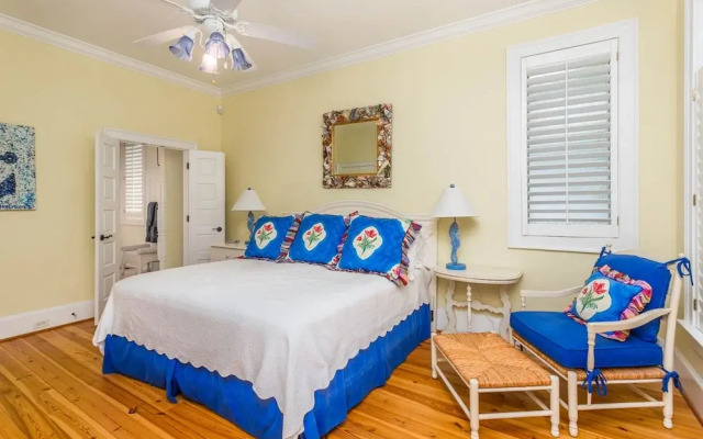 4205 9th Street by Hodnett Cooper