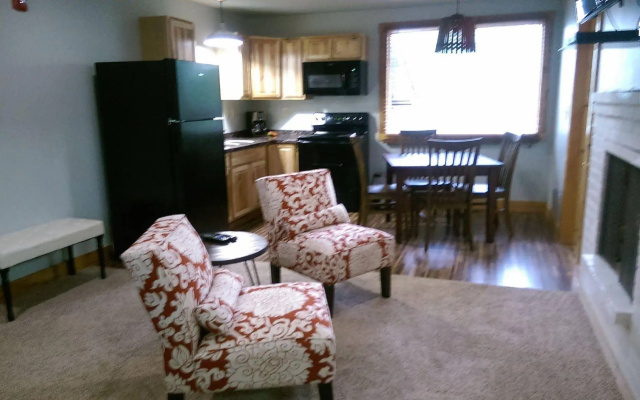 Rockfish Valley Inn
