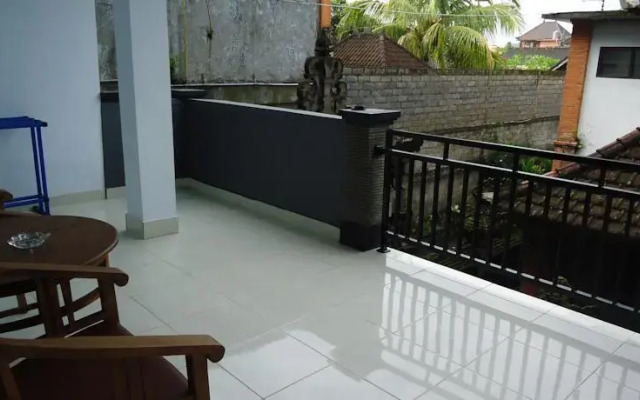Warsas Guest House