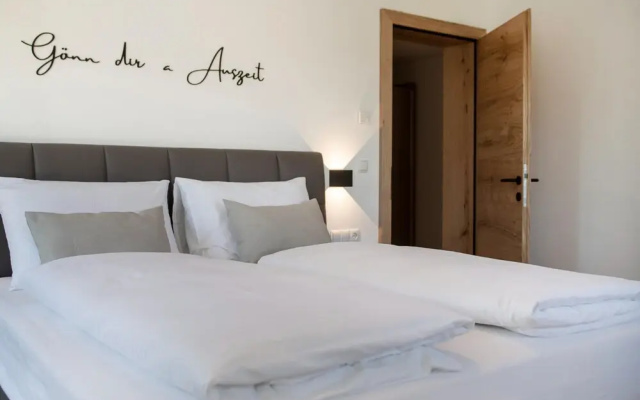 Alpine Apartment With Dream View & Garden Feeling