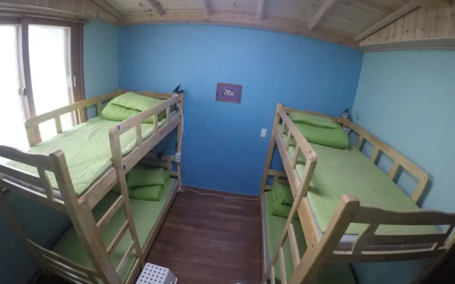 Talk Guest House - Hostel