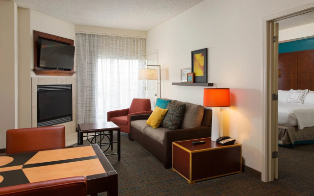 Residence Inn by Marriott Kansas City Airport