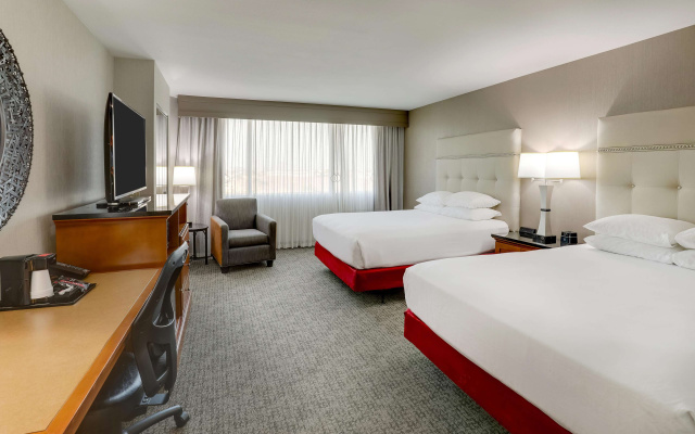 Drury Inn & Suites Phoenix Airport