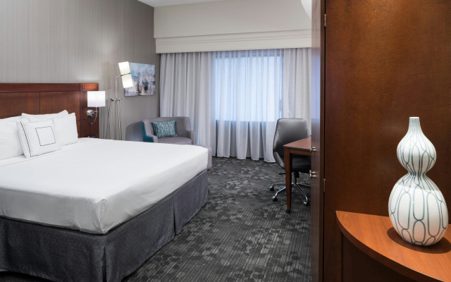 Courtyard by Marriott West Orange