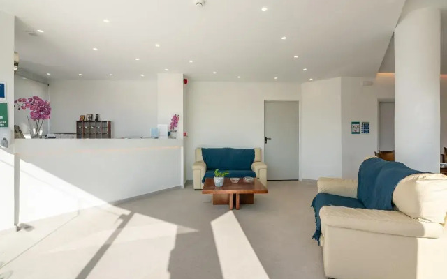 GT Beach Hotel