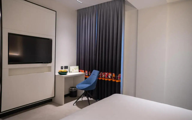 Zibe Luxe Kakinada by GRT Hotels