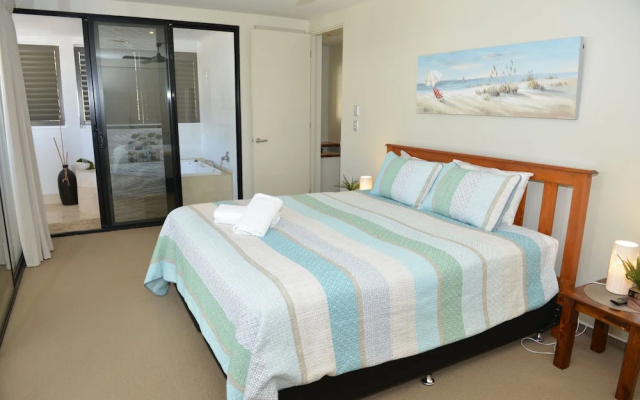 Noosa Water Views