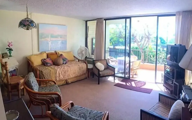 Kalani Kai 105