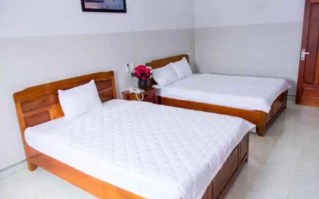 Hoang Thinh Hotel Kon Tum