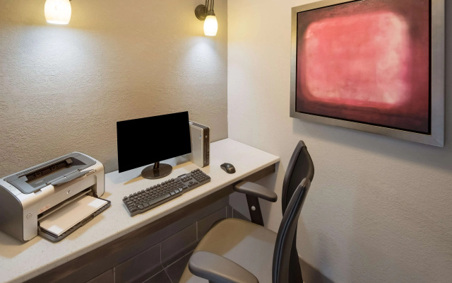 Best Western Riverside Inn
