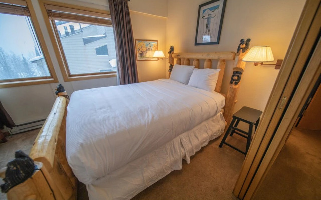 Liftside 309 by SummitCove Vacation Lodging