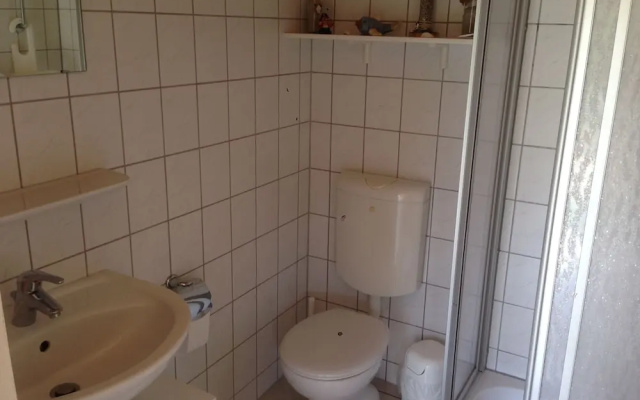 Cozy Bungalow in Kuhlungsborn with Terrace