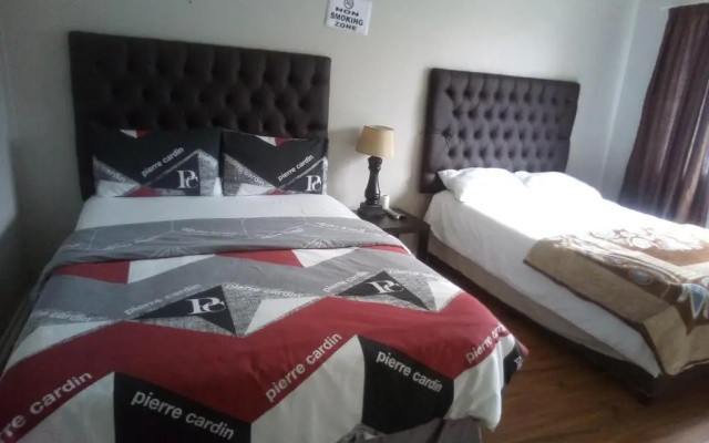 2 Friends Guesthouse