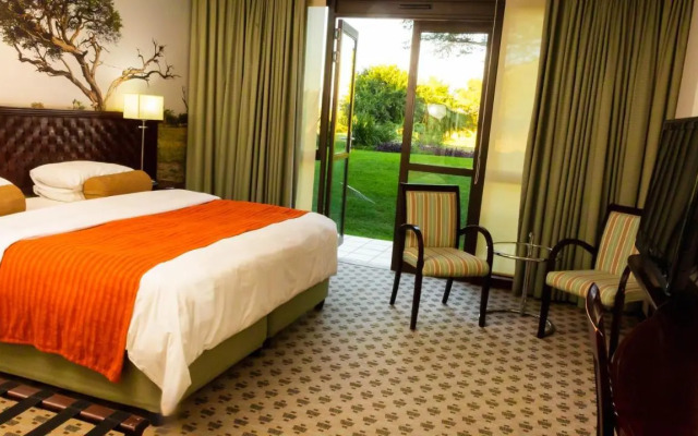 Phakalane Golf Estate Hotel & Convention