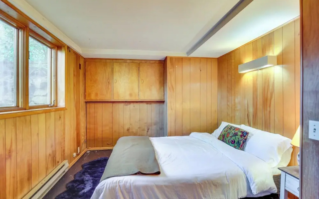 Centrally Located Eugene Apt < Half-mi to UO!