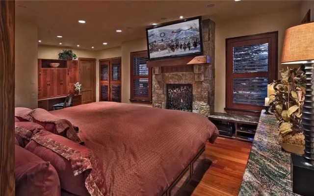 Rocking Chair Lodge