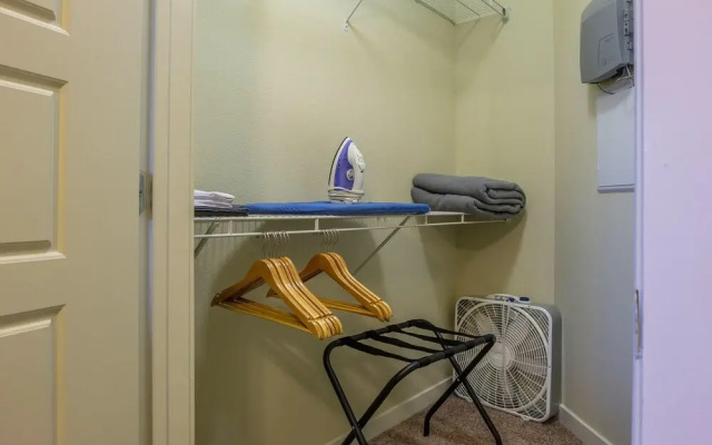 FRONTDESK West 7th District Apts Fort Worth