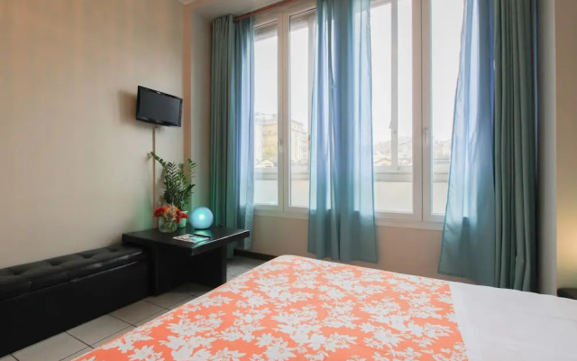 Residence House Aramis Down Town