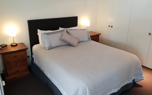 Apartment 9