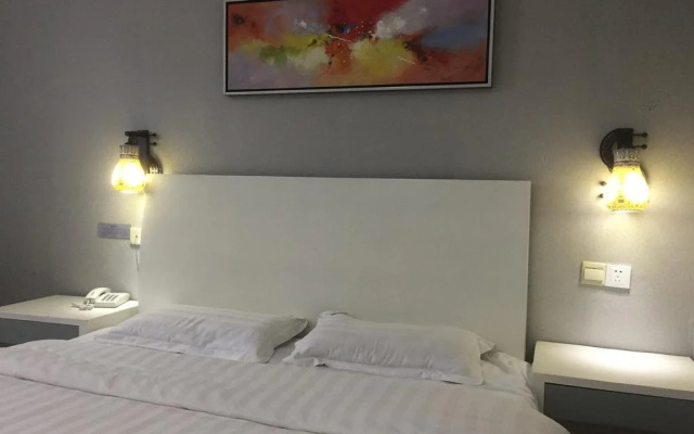 Junzilan Business Hostel(东莞君子兰商务酒店)