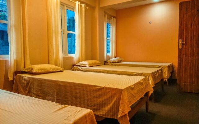 Hotel Backpackers Inn