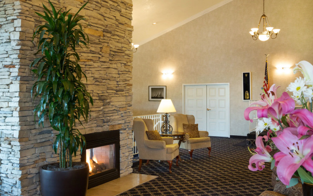The Marina Inn on San Francisco Bay