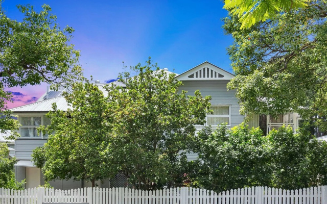Sensational 1 Bedroom Apartment New Farm